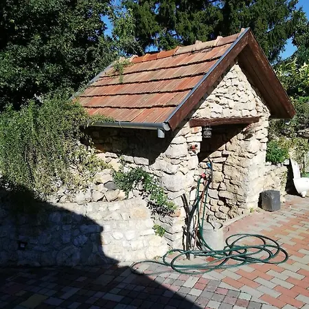 Peringer Udvarhaz Vakantiehuis