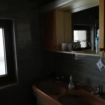 Vakantiehuis Peringer Udvarhaz Mencshely